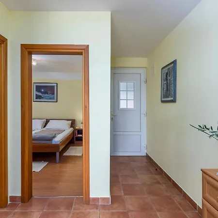 Apartman Beautiful In Krk *