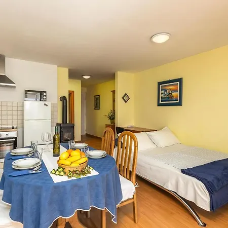 Beautiful In Krk Apartman