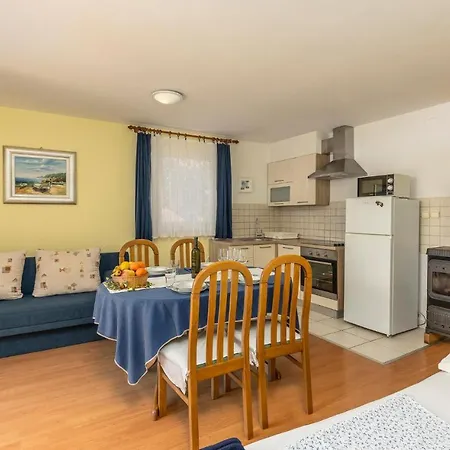 Beautiful In Krk Apartman
